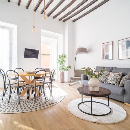 Sanders Lavender - Delightful Two-Bedroom Apartment Downtown Málaga Kültér fotó